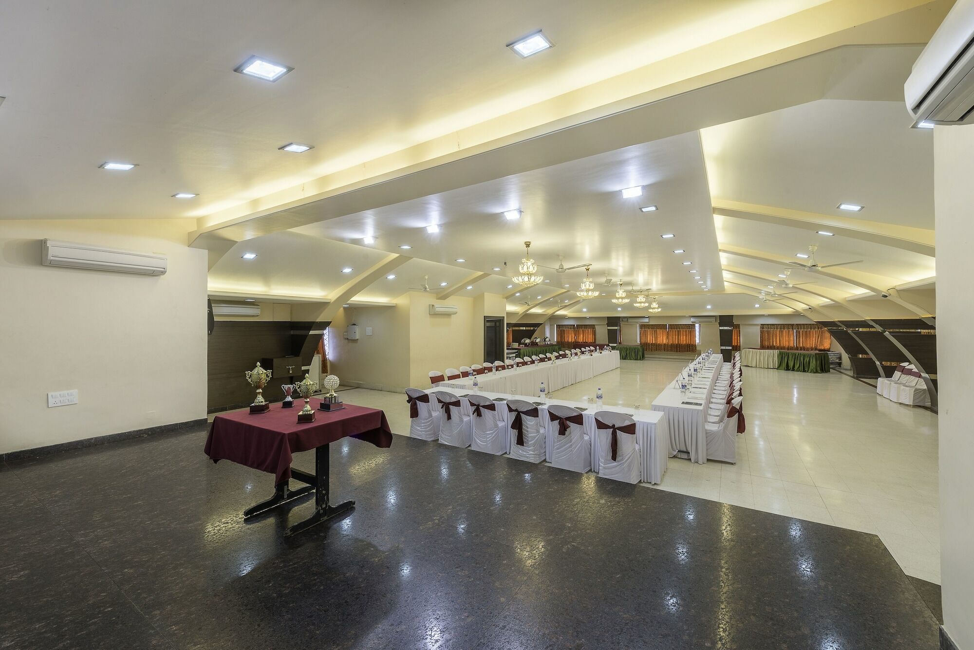 Hotel Treebo Park 3*