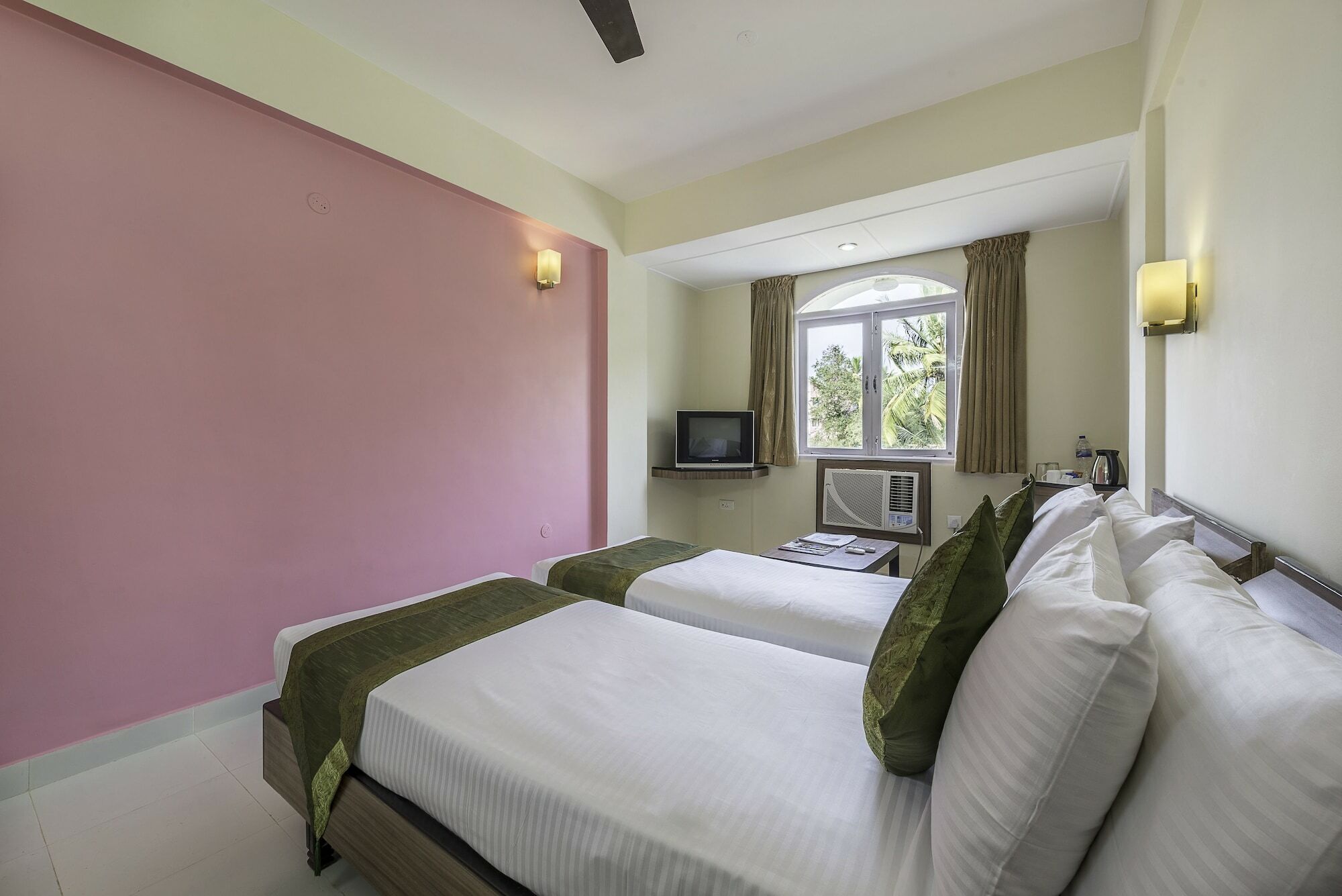 Treebo Park Hotel 3*
