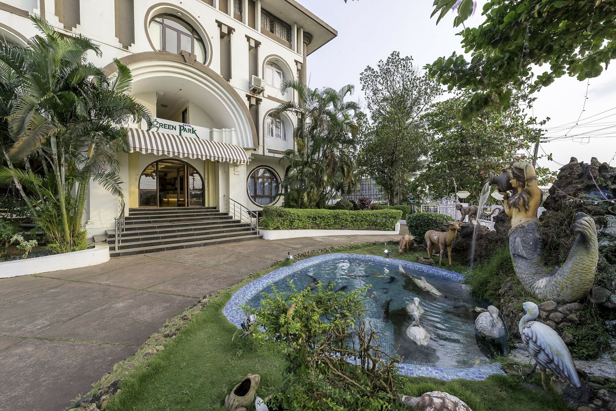Hotel Treebo Park